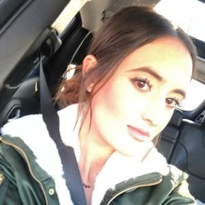 Meet your Posher, Alexandra